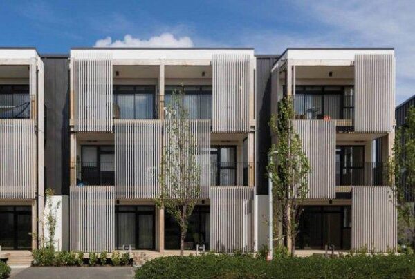 Abodo Vaaro® Fire timber screening on apartment balconies